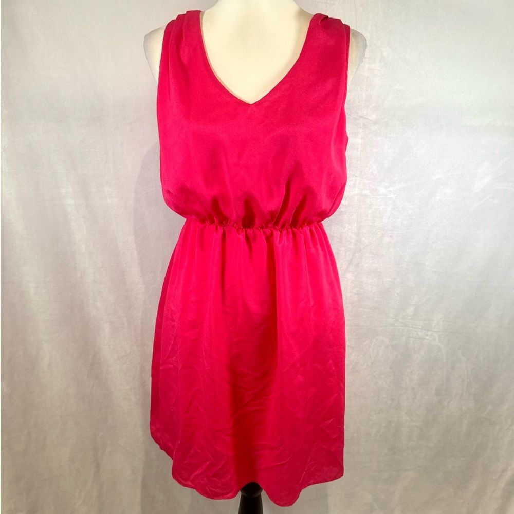 Red Dress Boutique bright pink dress size medium